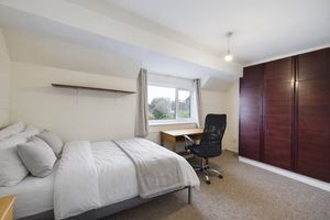 Photo 11- click for photo gallery